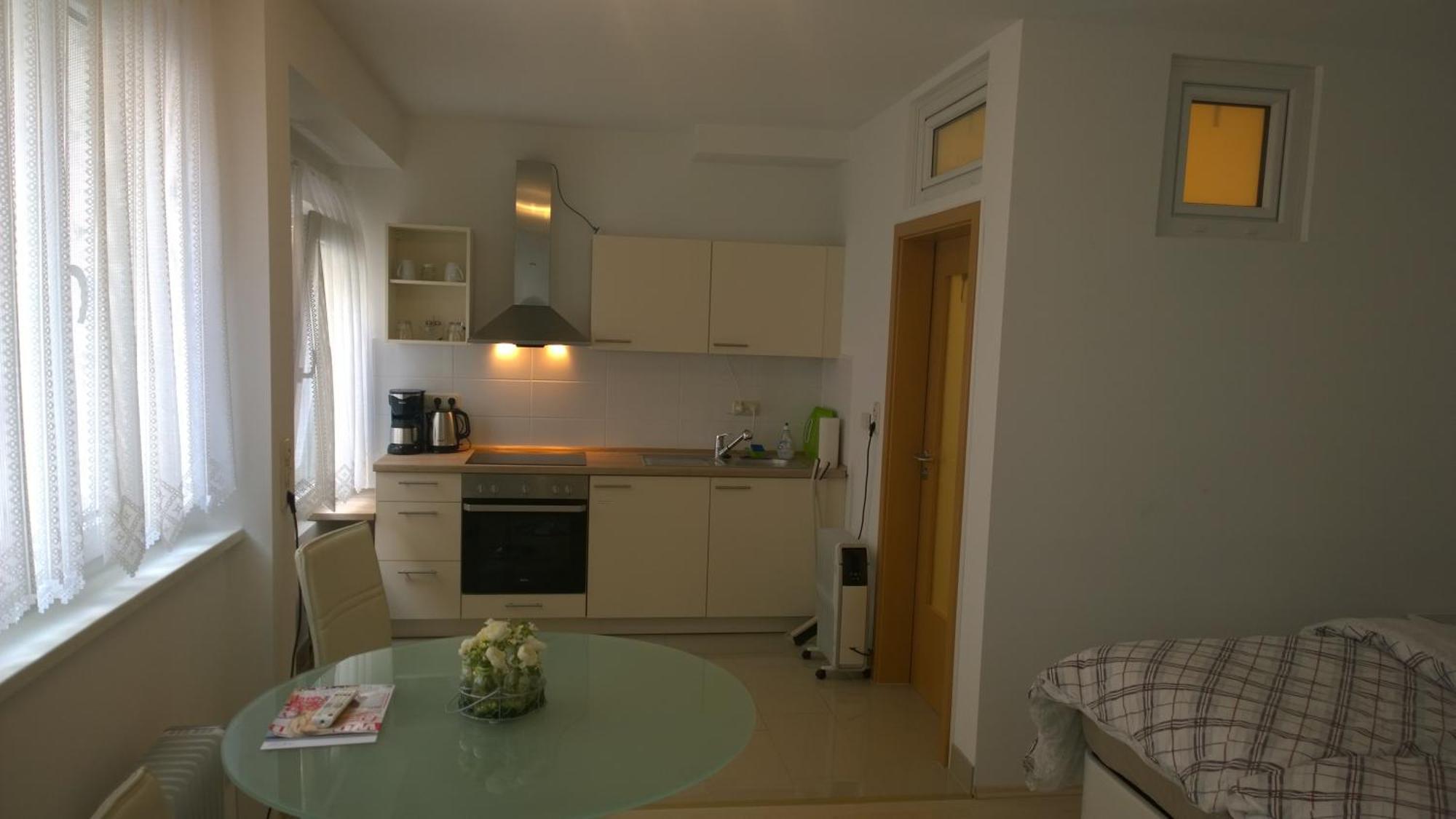 Pensionsappartments Blitz Wiesbaden Luaran gambar