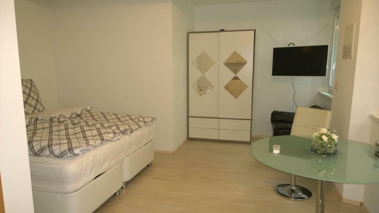 Pensionsappartments Blitz Wiesbaden Luaran gambar