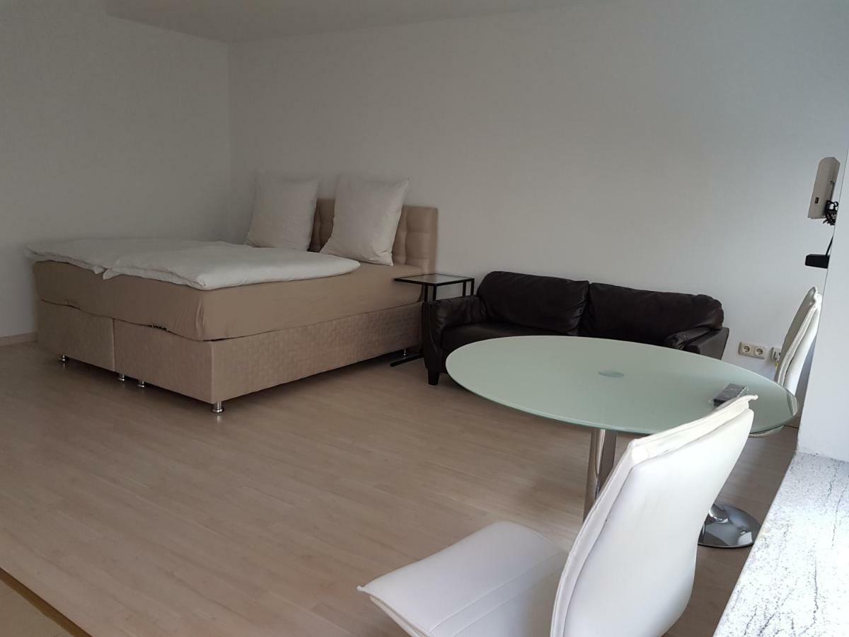 Pensionsappartments Blitz Wiesbaden Luaran gambar